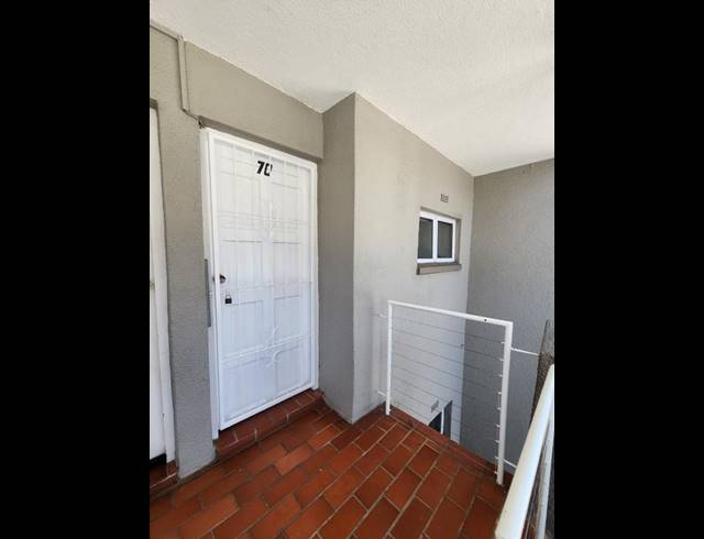 1 BEDROOM APARTMENT FOR SALE IN GREYVILLE